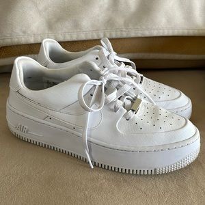 Nike Air Force 1 Sage Low